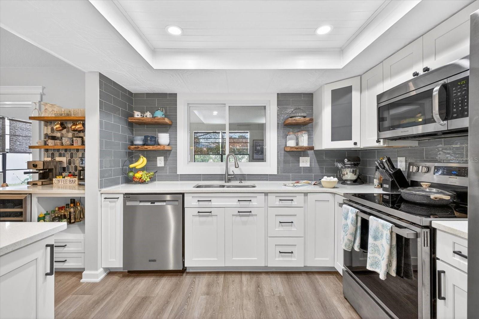 GULF HARBORS WOODLANDS - Residential