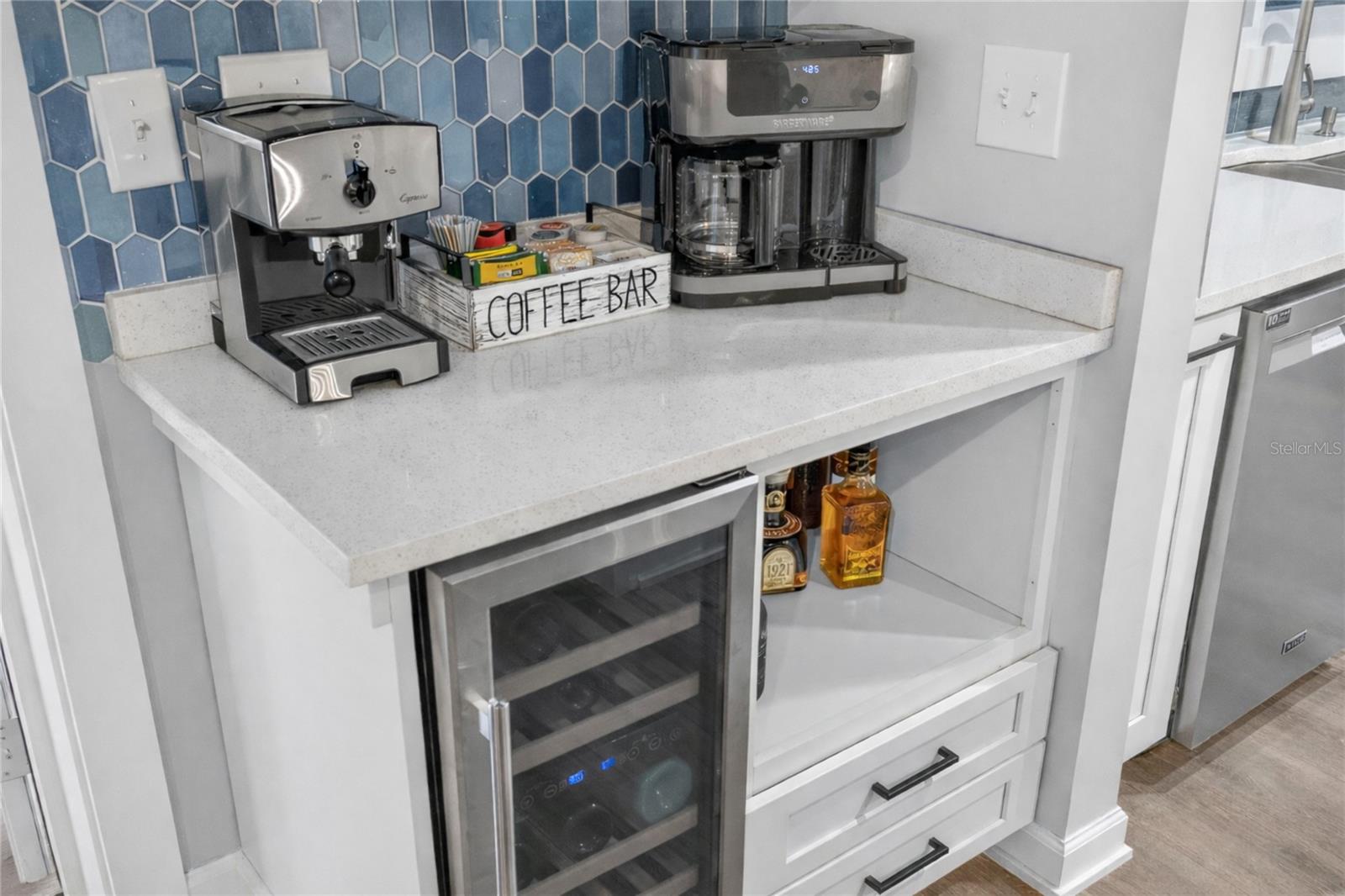 GULF HARBORS WOODLANDS - Residential