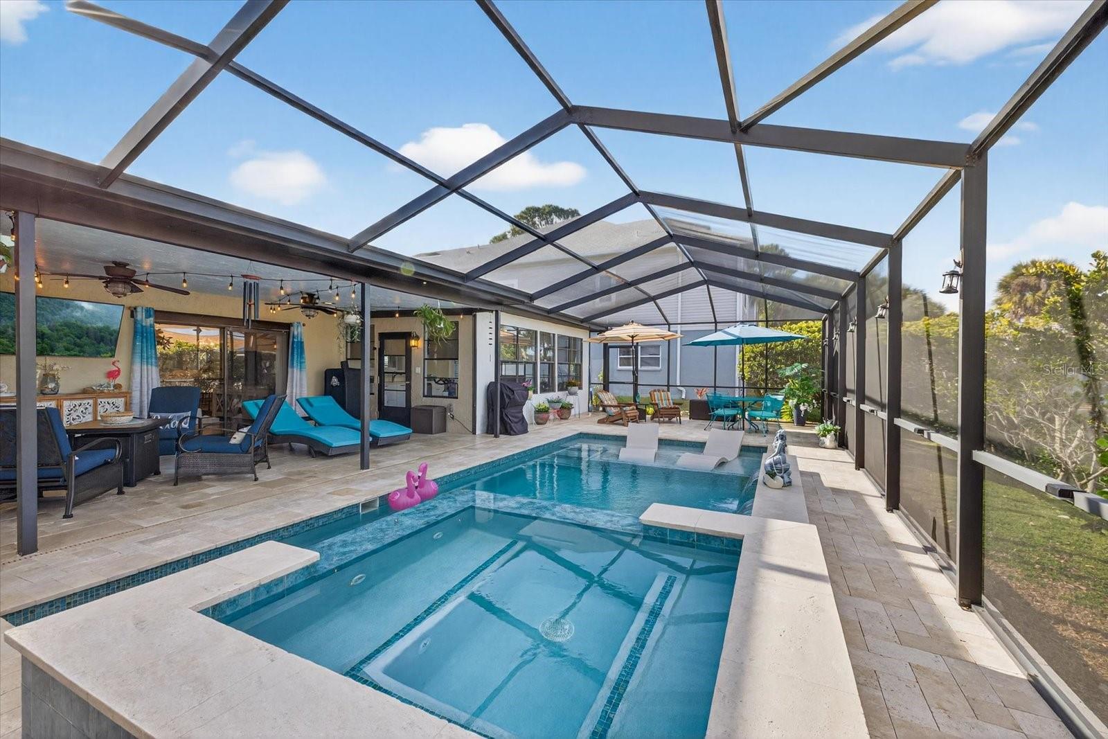 GULF HARBORS WOODLANDS - Residential