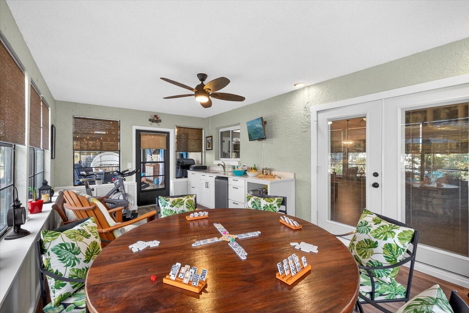 GULF HARBORS WOODLANDS - Residential