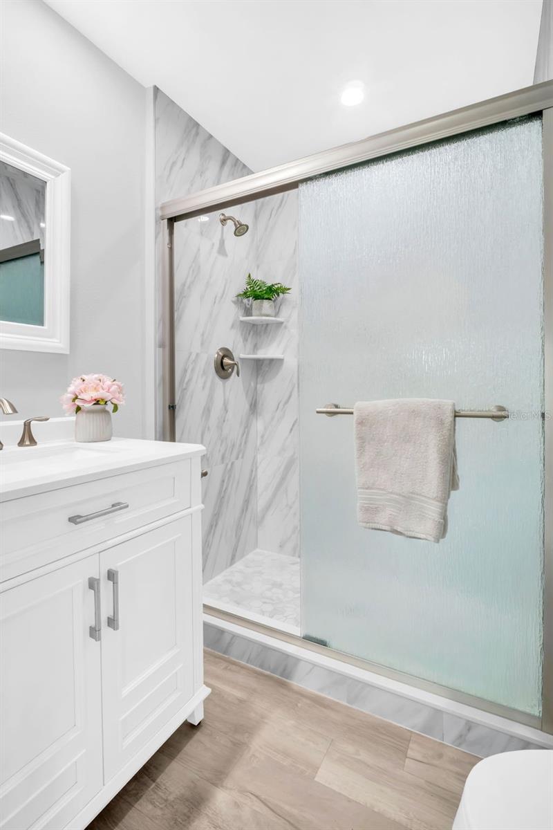 HIGHLAND LAKES SUTTON PLACE - Residential