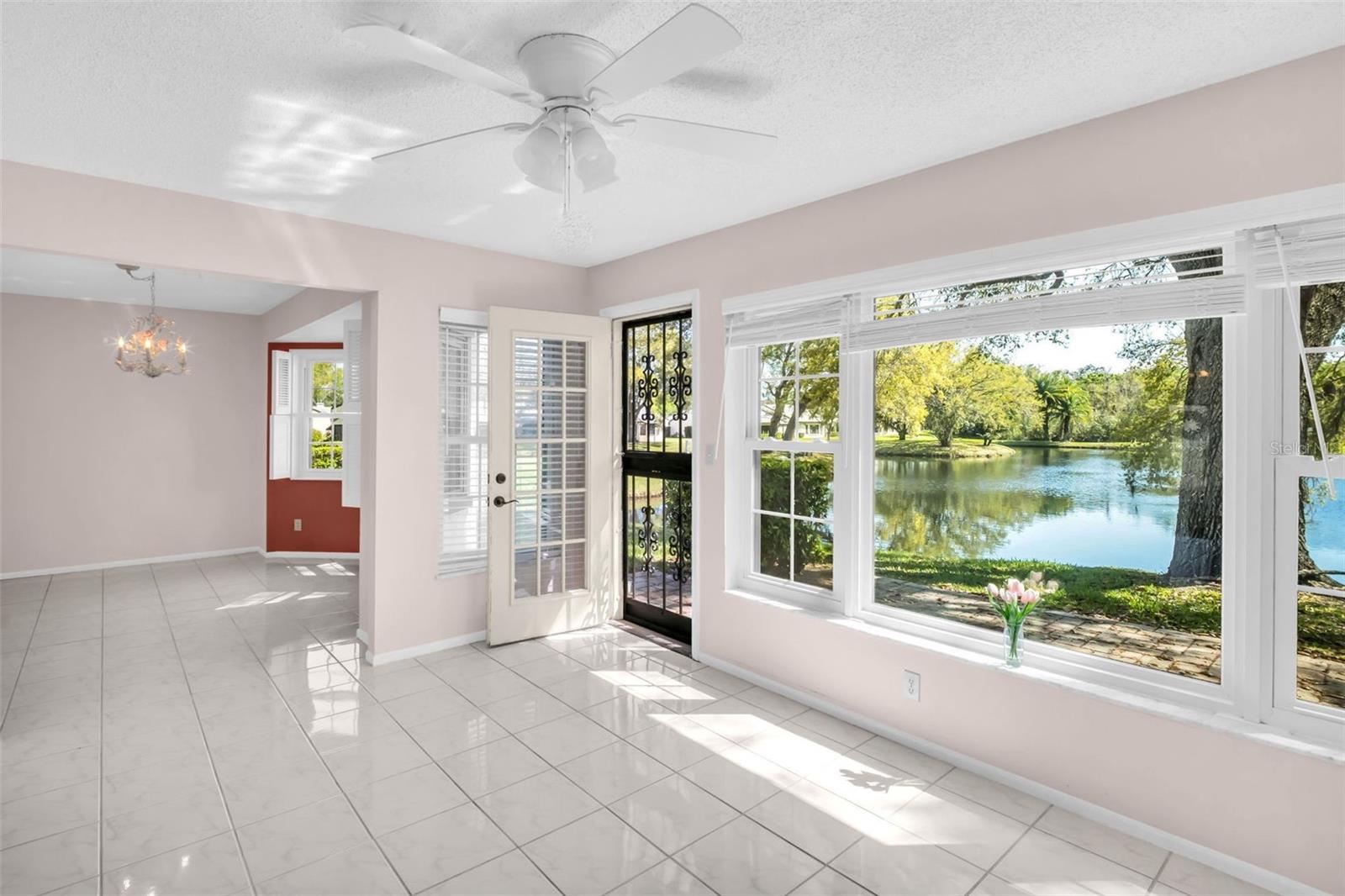 HIGHLAND LAKES SUTTON PLACE - Residential