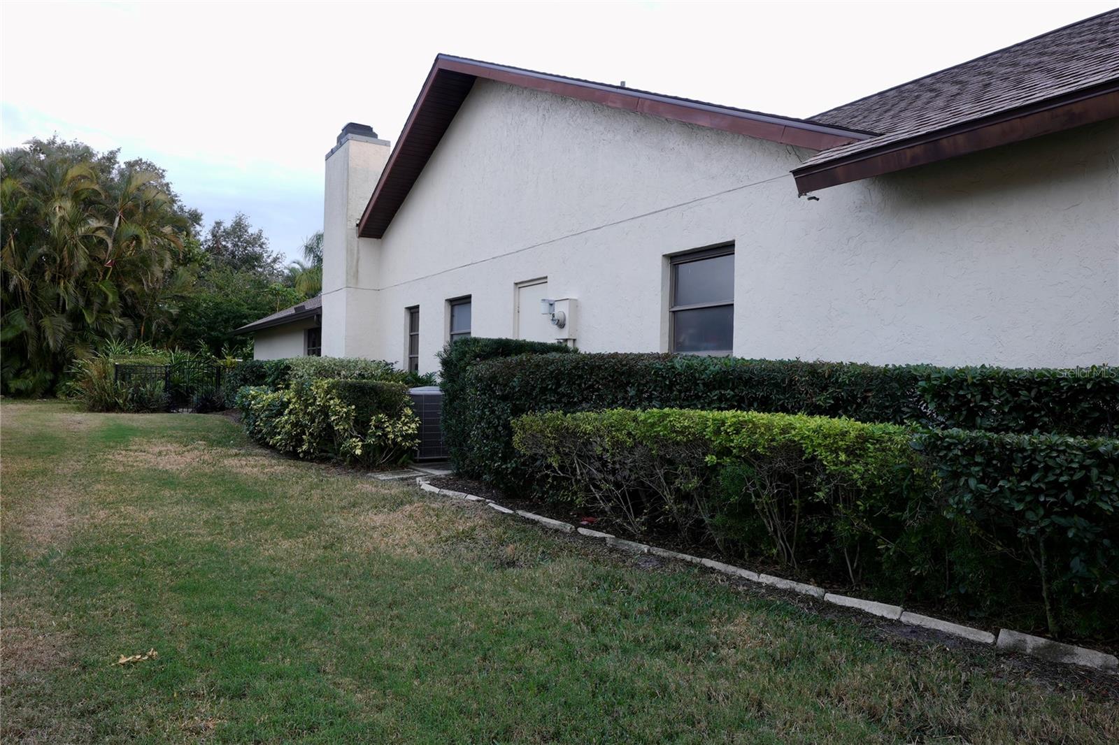 COUNTRY PLACE - Residential
