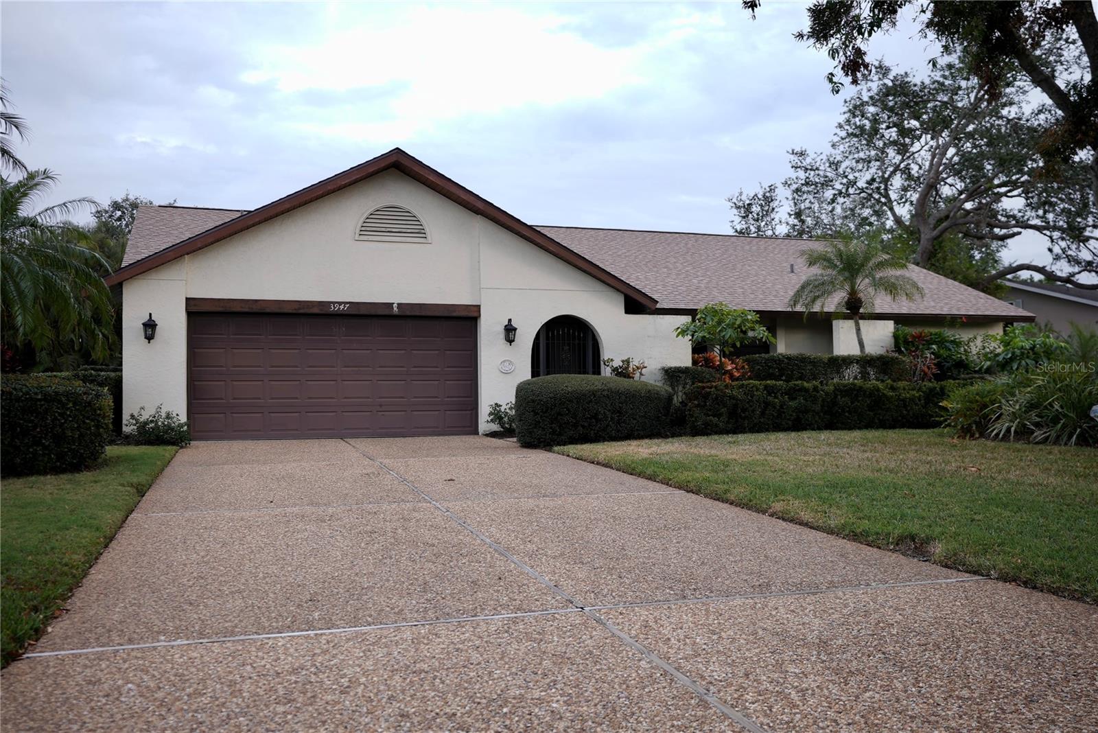 3947 COUNTRY VIEW DRIVE