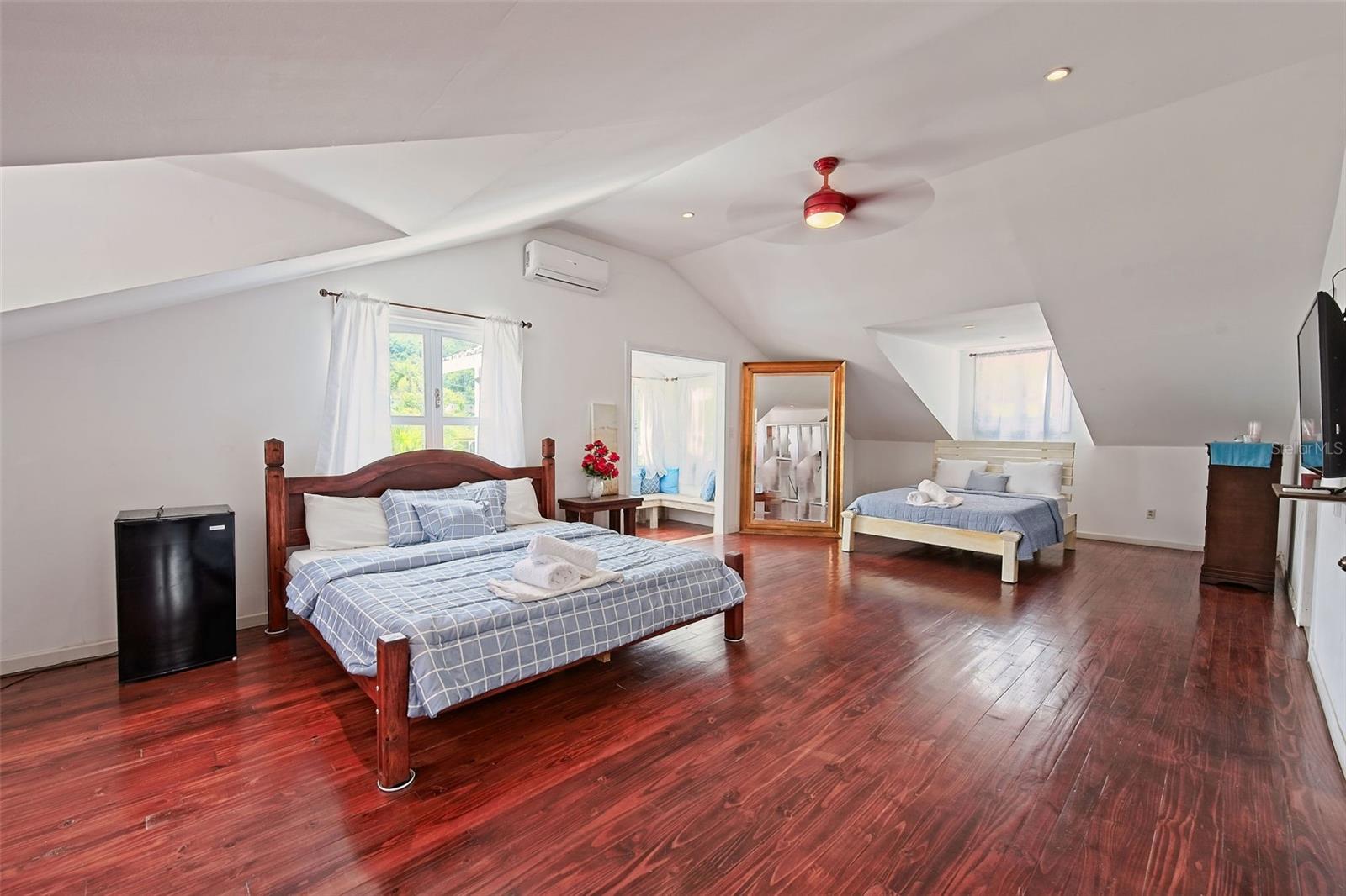 YAHUECAS - Residential