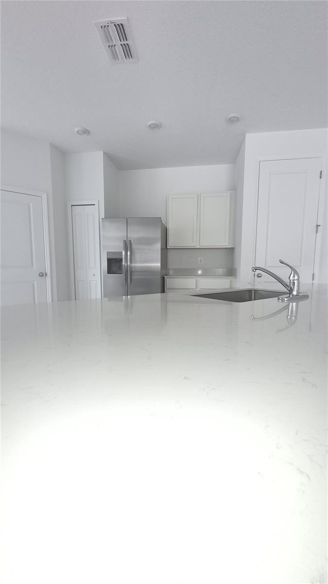 HAMILTON BLUFF SUB - Residential Lease