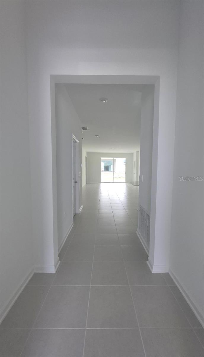 HAMILTON BLUFF SUB - Residential Lease