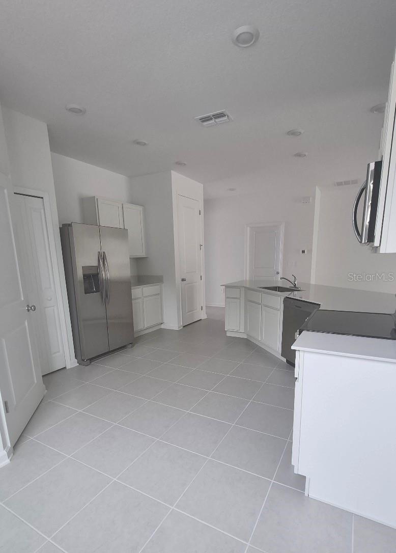 HAMILTON BLUFF SUB - Residential Lease