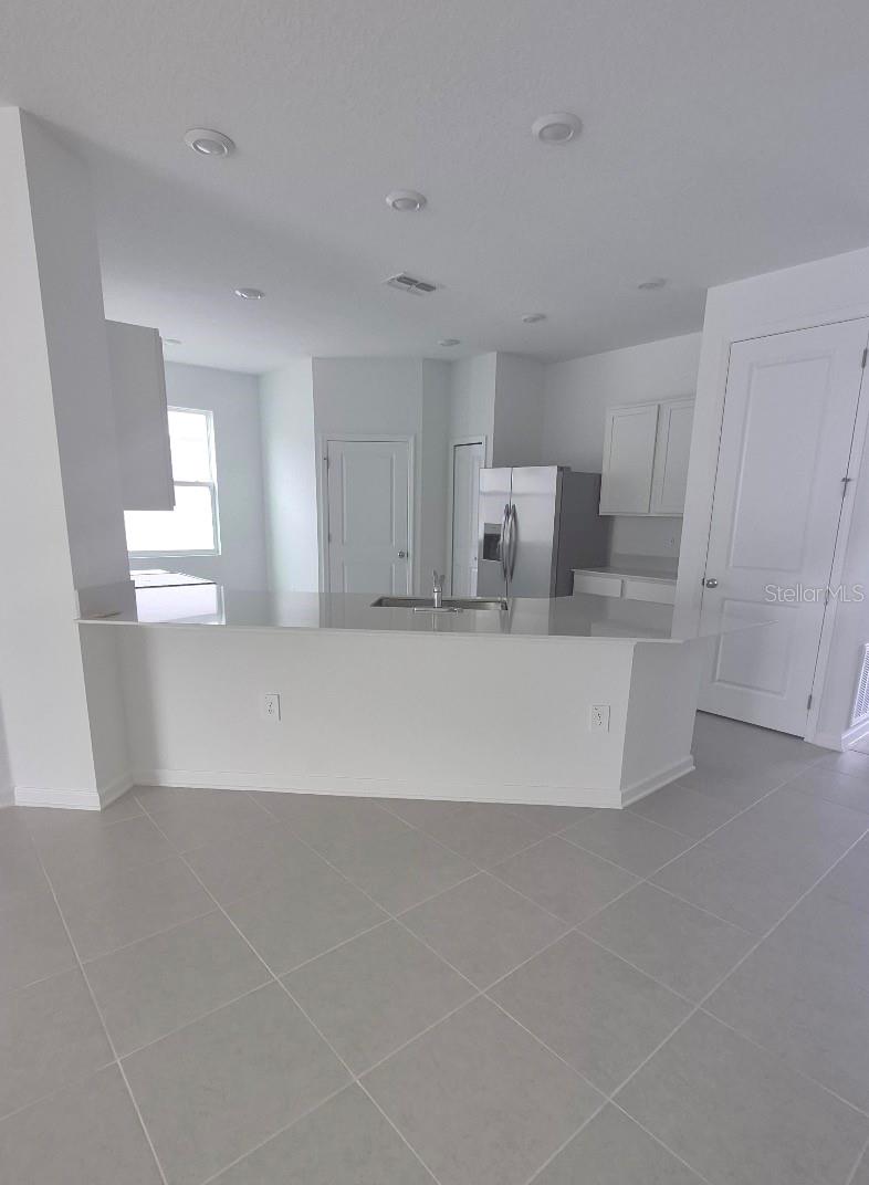 HAMILTON BLUFF SUB - Residential Lease