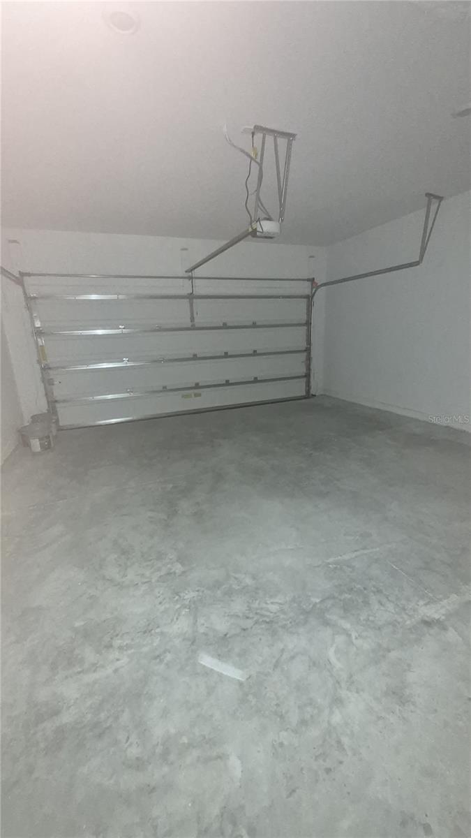 HAMILTON BLUFF SUB - Residential Lease