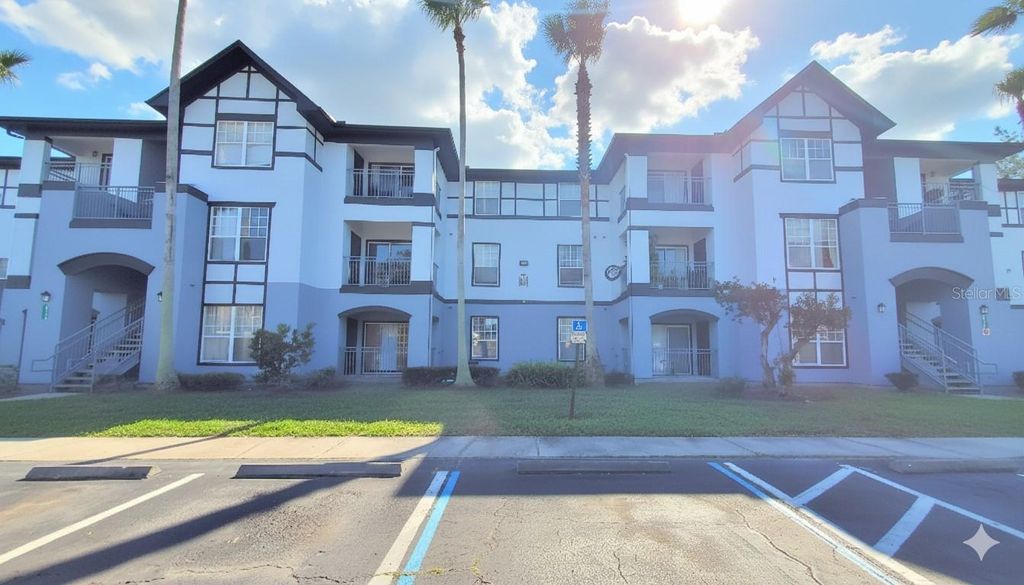 Photo of 3700 Castle Pines Lane #4038, Orlando, FL 32839 (MLS # O6355886)