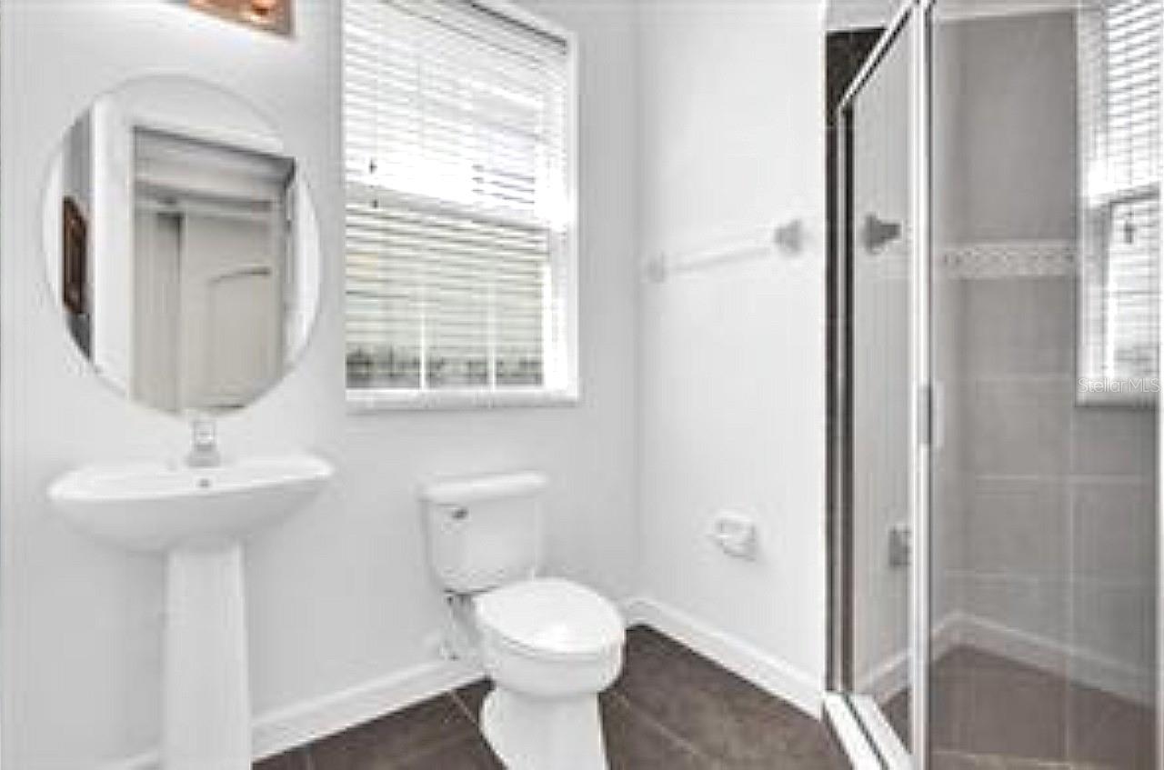 REUNION PH 2 PRCL 3 - Residential Lease