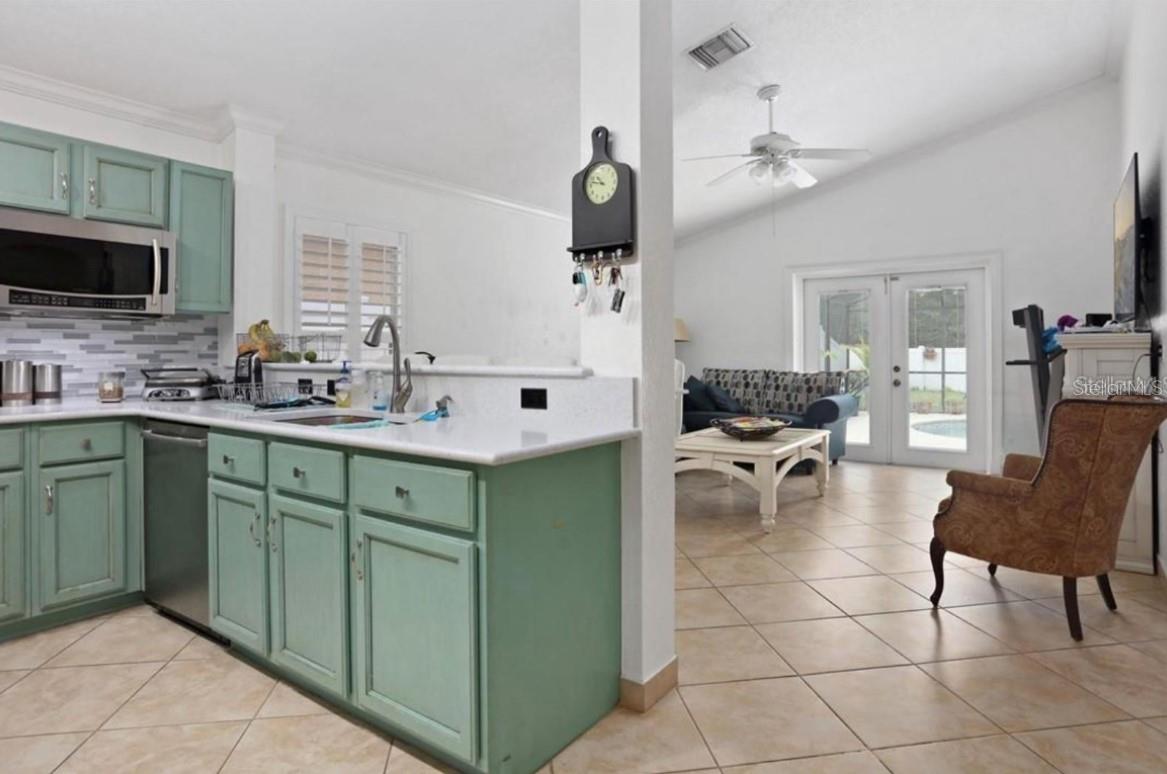 FALCON TRACE - Residential Lease