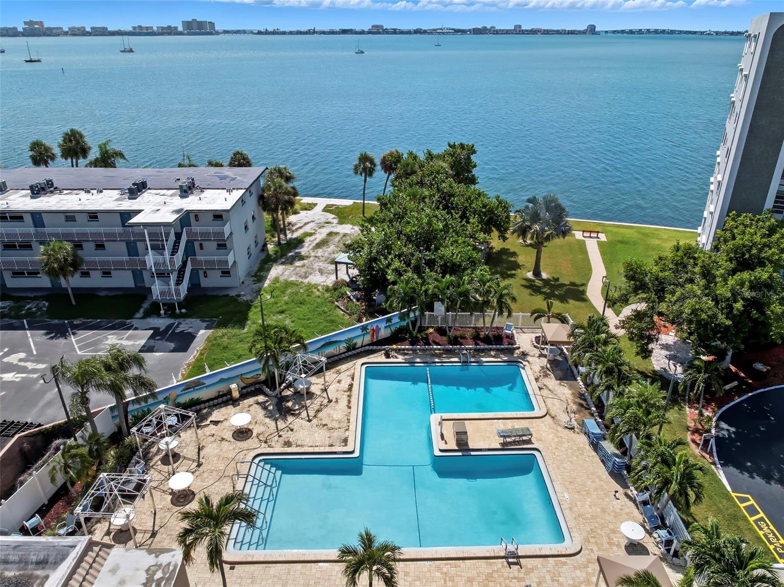 TOWN SHORES OF GULFPORT - Residential