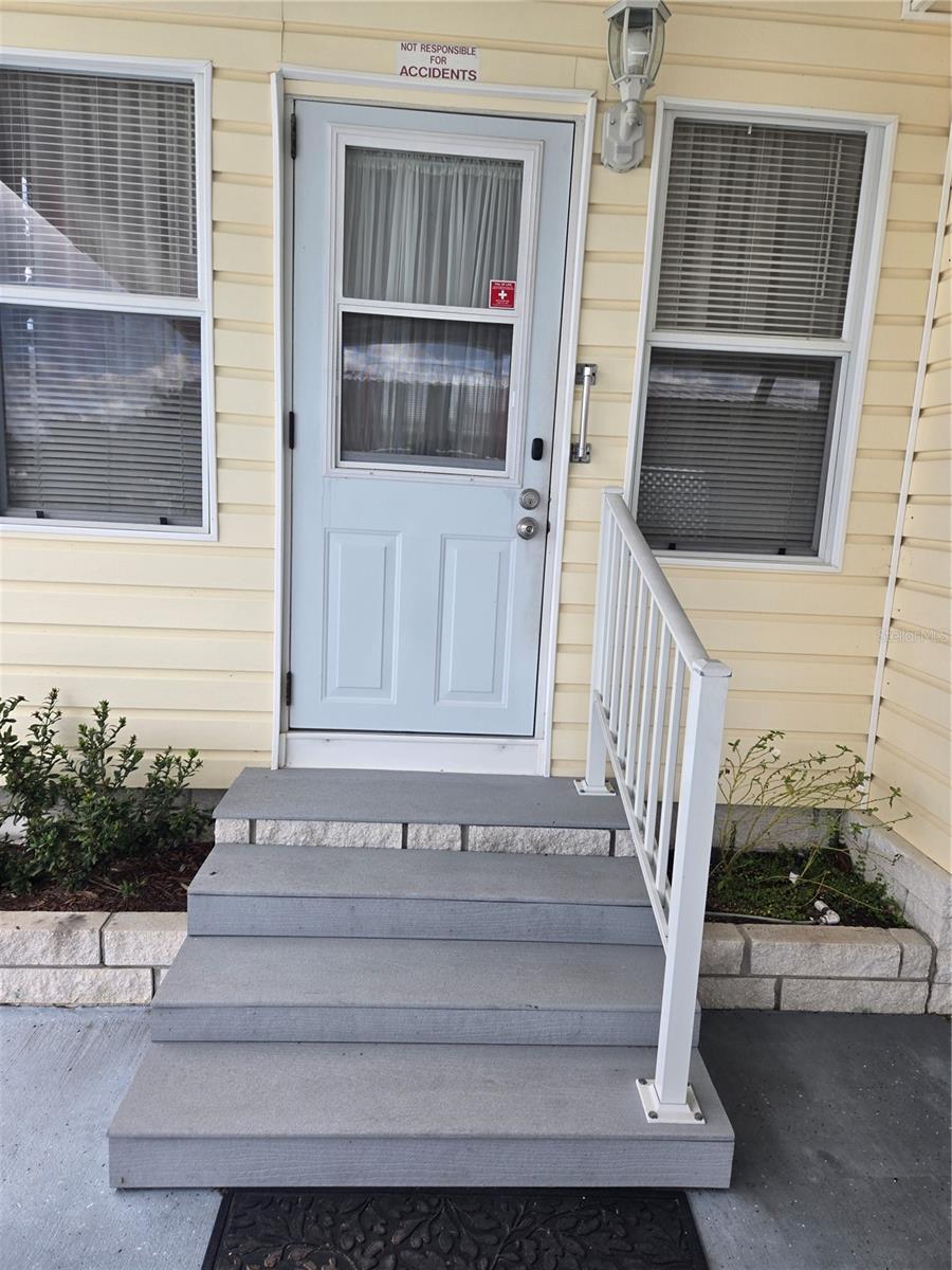 LAKE TARPON MOBILE HOME VILLAGE - Residential