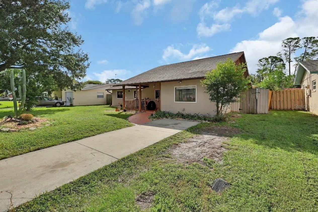 583 CAMBRIDGE CIRCLE