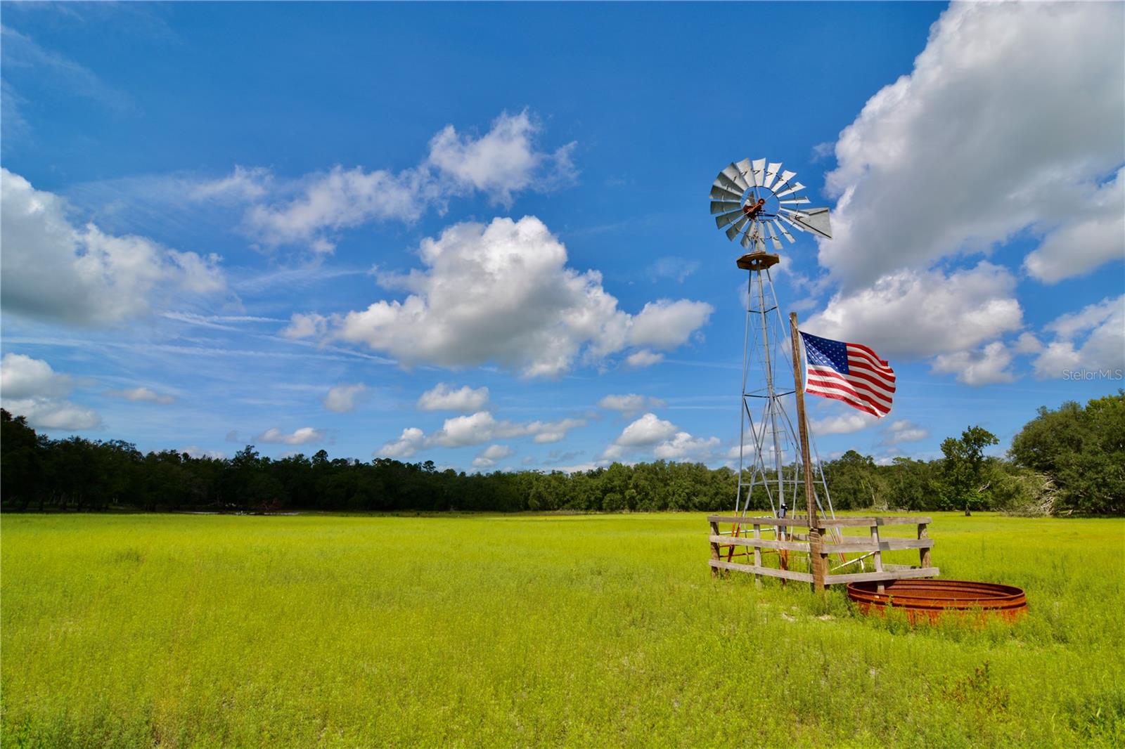 ROLLING PINES - Residential