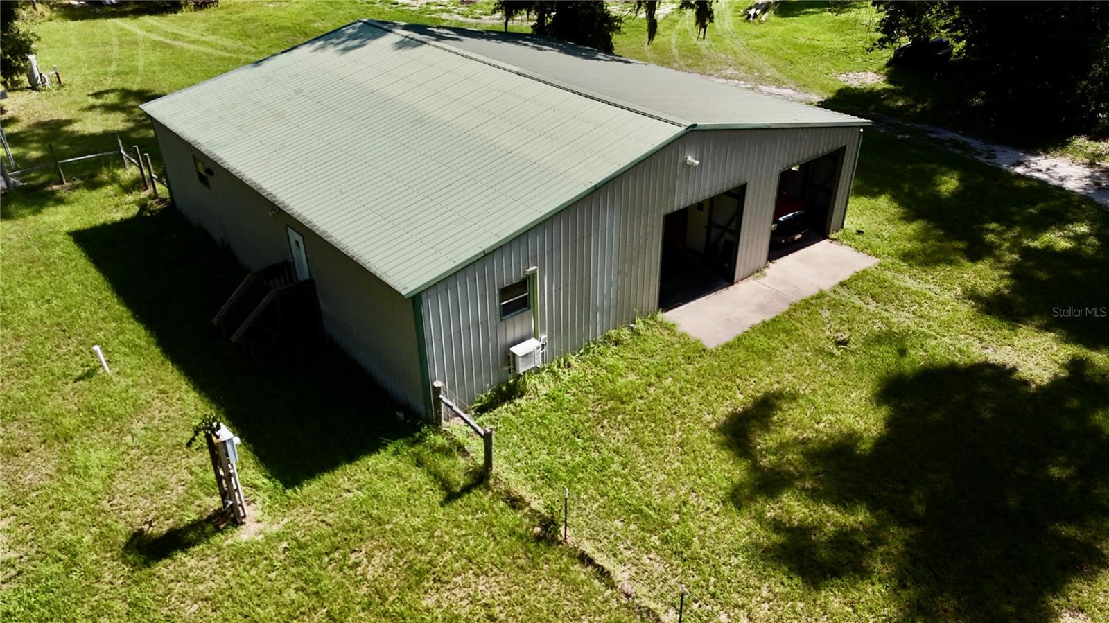 ROLLING PINES - Residential