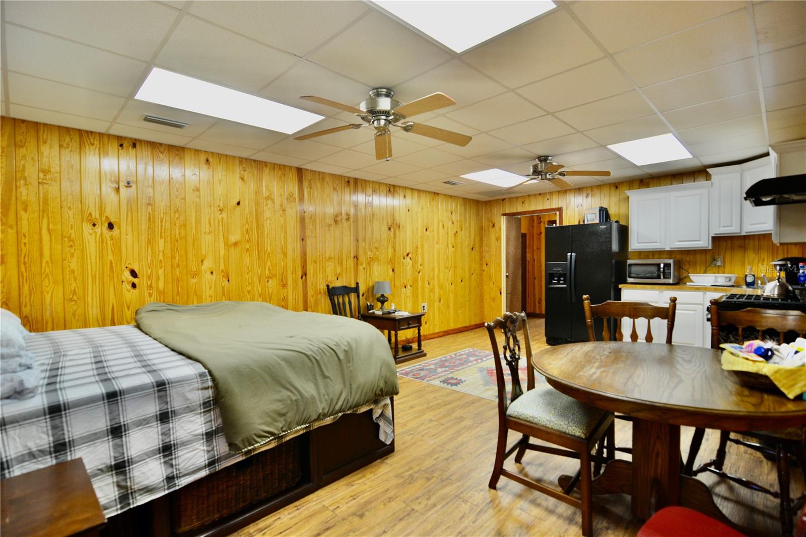 ROLLING PINES - Residential