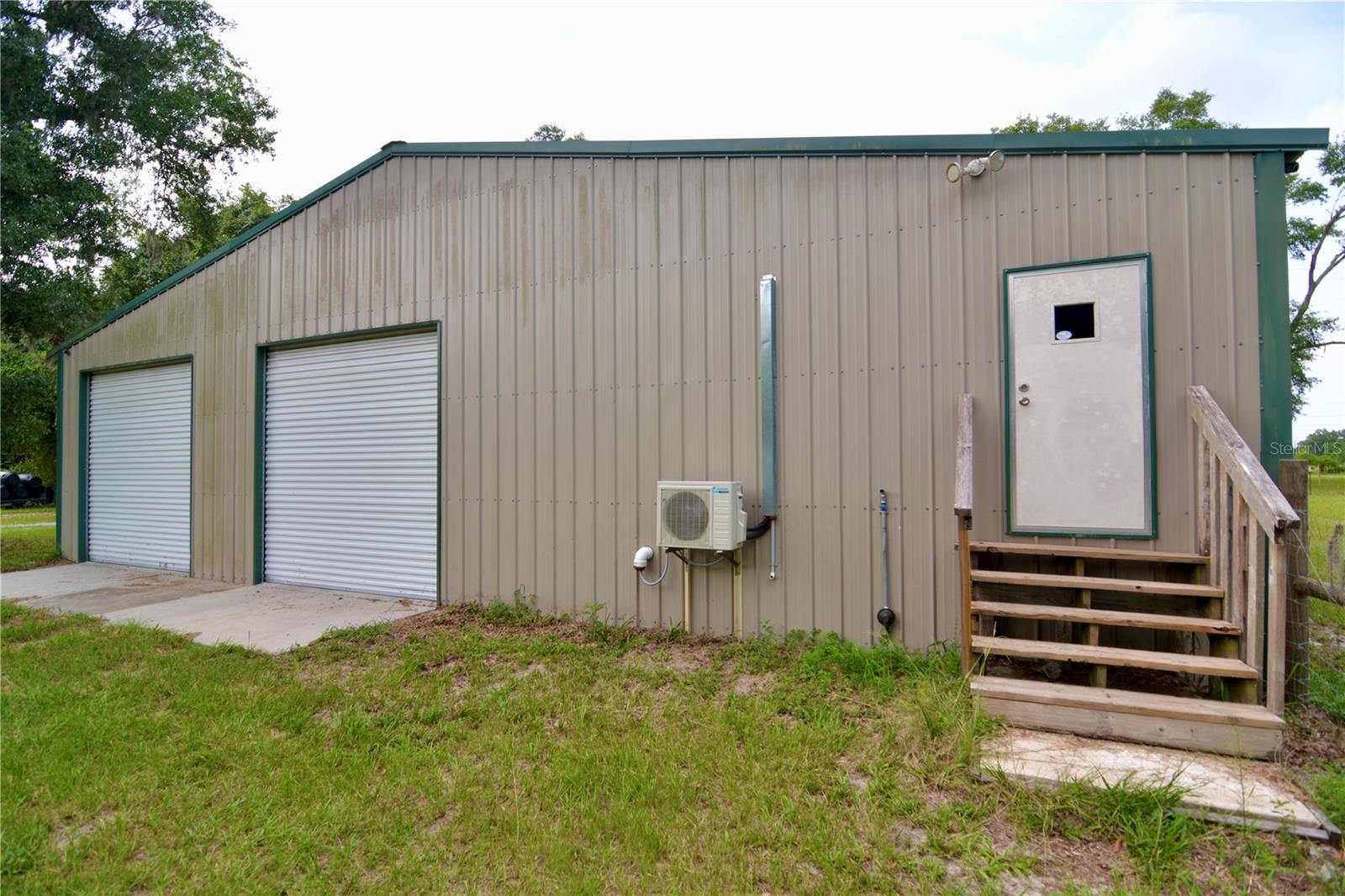 ROLLING PINES - Residential