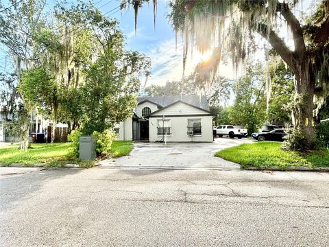 Photo of 314 Alma Street, Kissimmee, FL 34741 (MLS # O6338049)