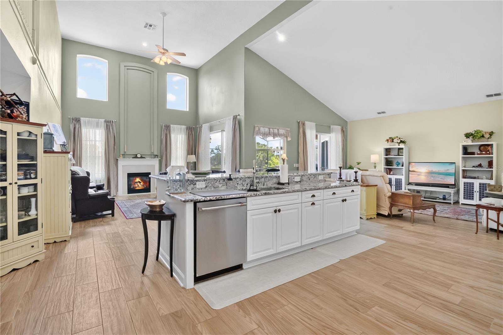 WESTOVER CLUB PH 01 44/139 - Residential