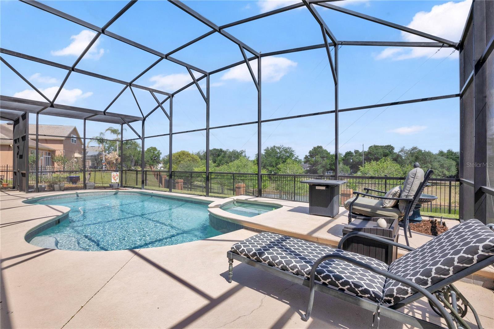 WESTOVER CLUB PH 01 44/139 - Residential