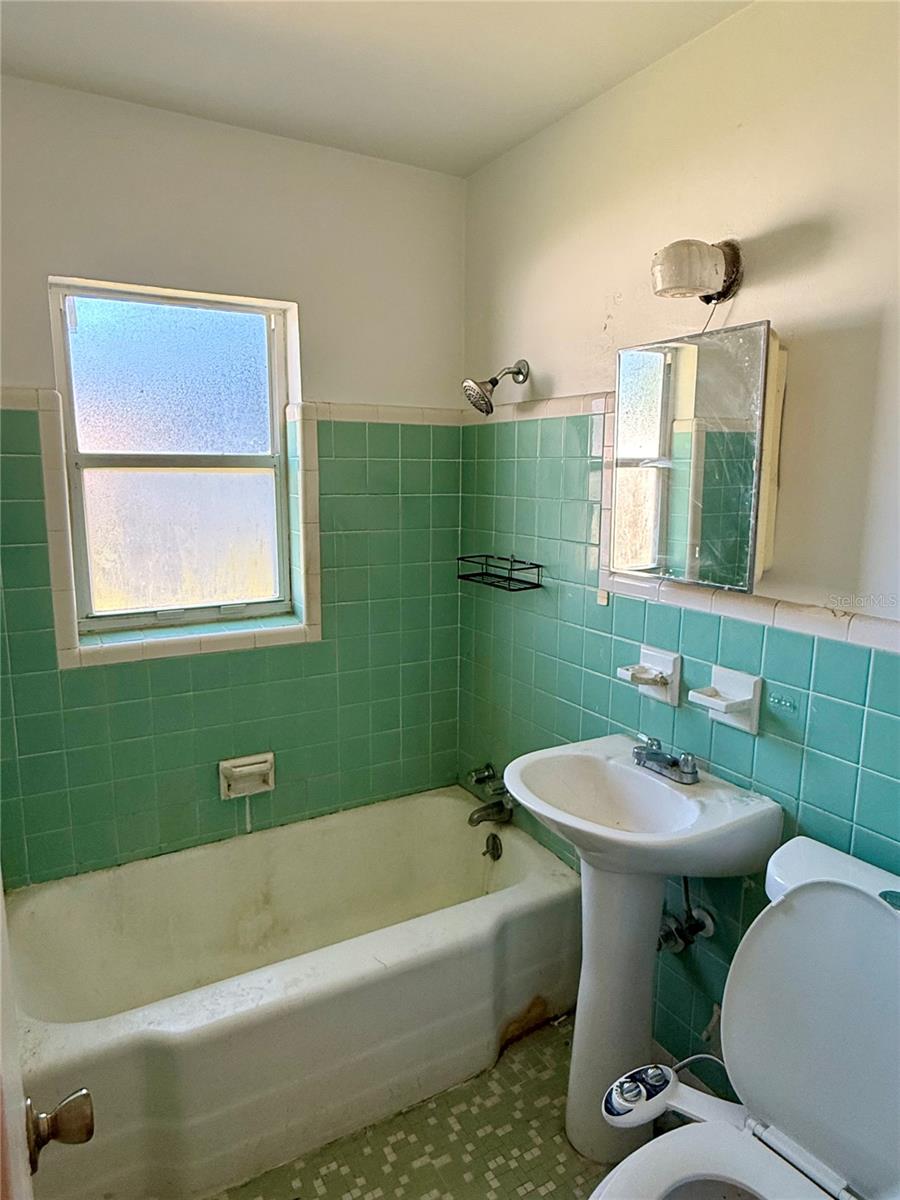 PALM HEIGHTS - Residential