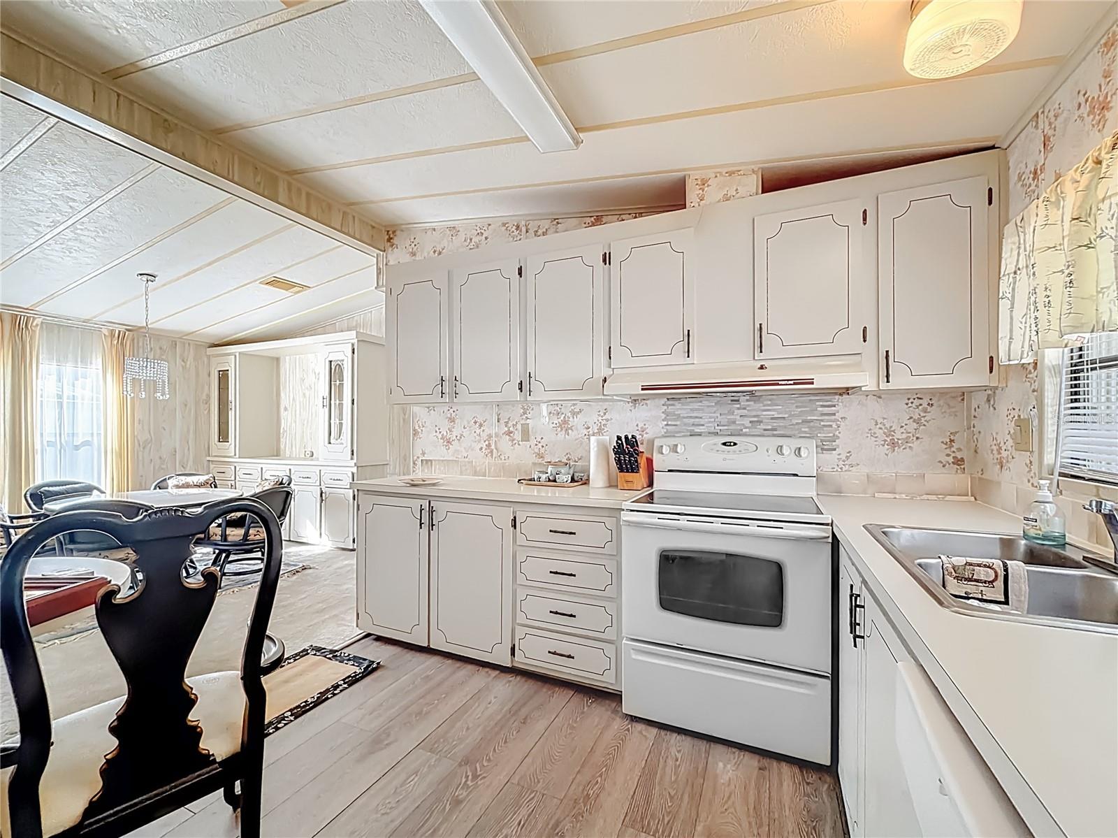 TIMBERWOODS ESTATES - Residential