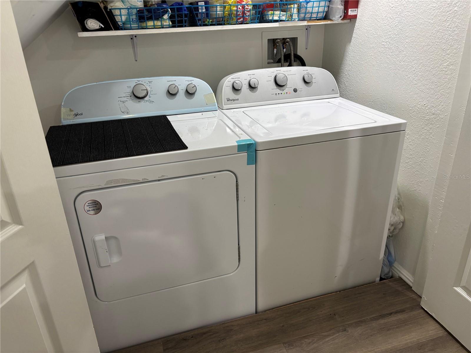 WINDSOR WALK - Residential