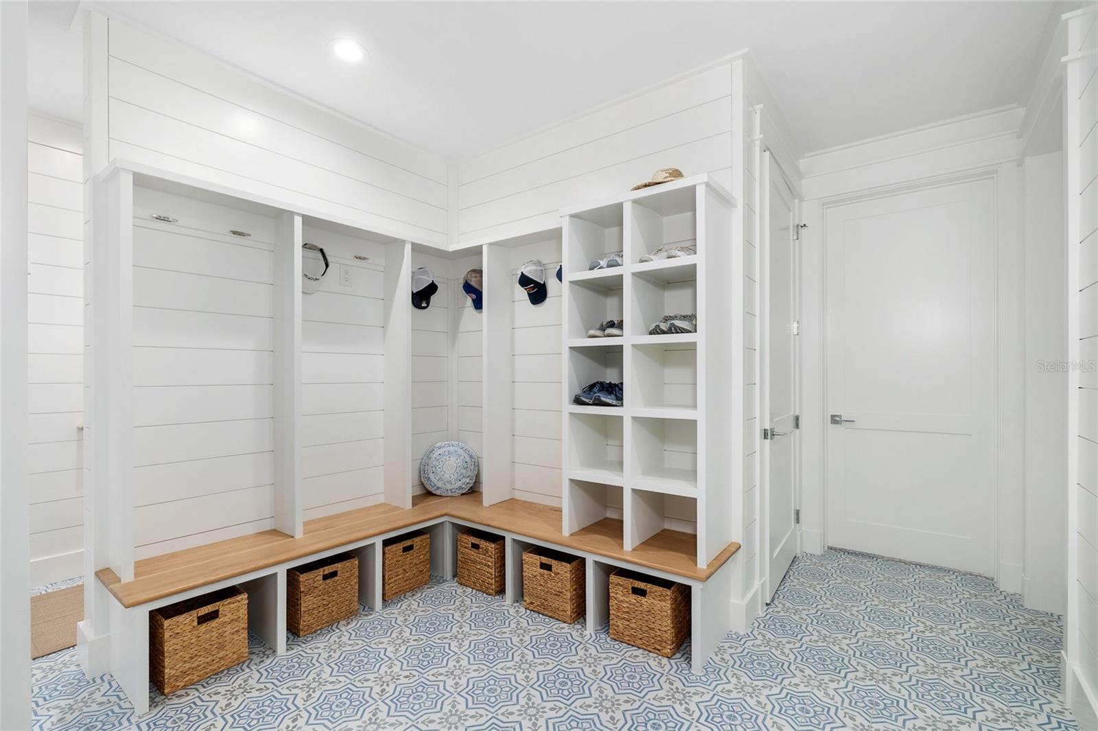 BG YACHT BASIN DAMFIWILL - Residential