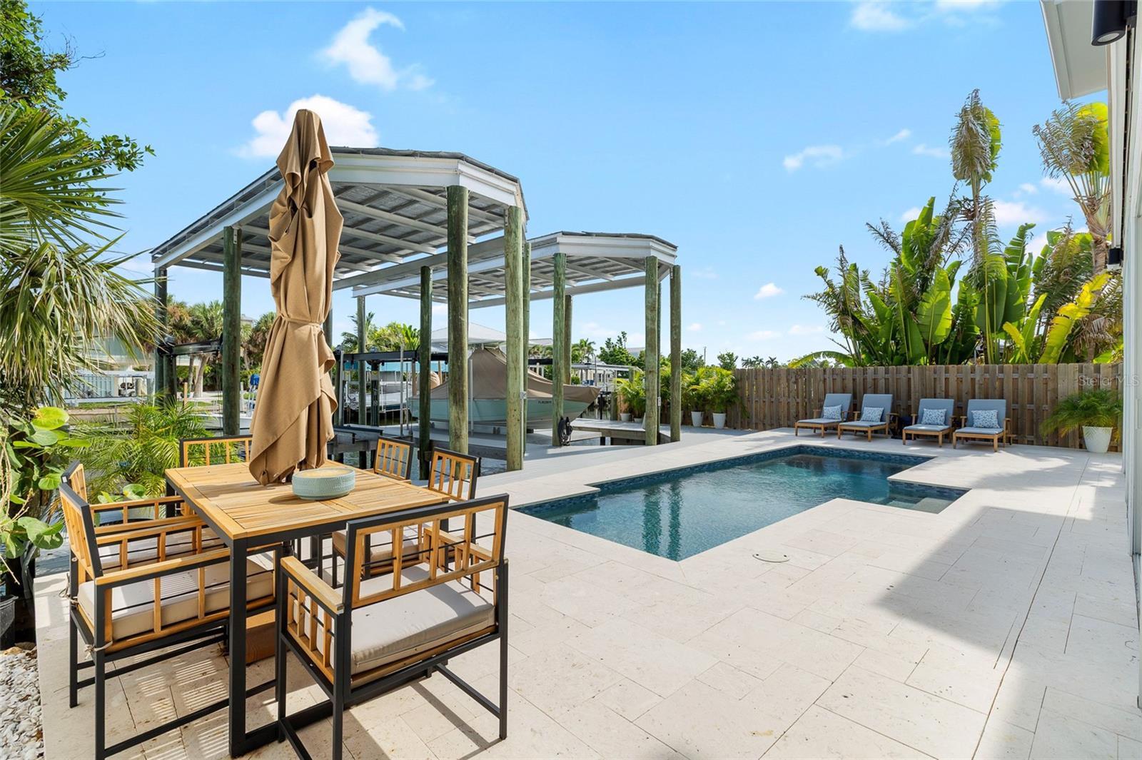 BG YACHT BASIN DAMFIWILL - Residential