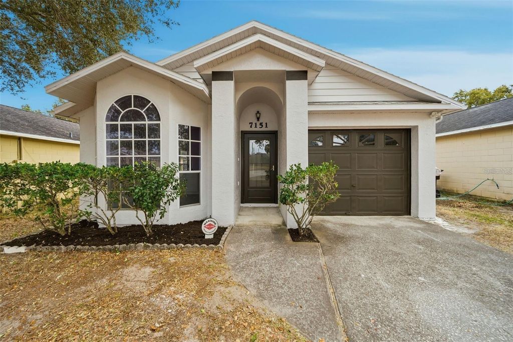 Photo of 7151 Edgewater Shores Court, Orlando, FL 32810 (MLS # O6406890)