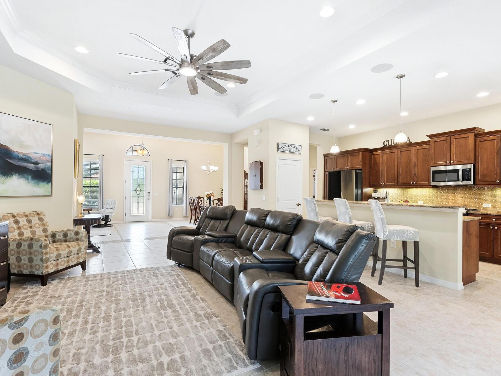 STONE RIDGE AT LAKEWOOD RANCH COUNTRY CLUB - Residential
