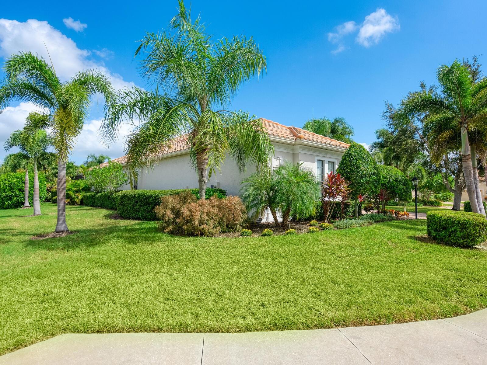 STONE RIDGE AT LAKEWOOD RANCH COUNTRY CLUB - Residential
