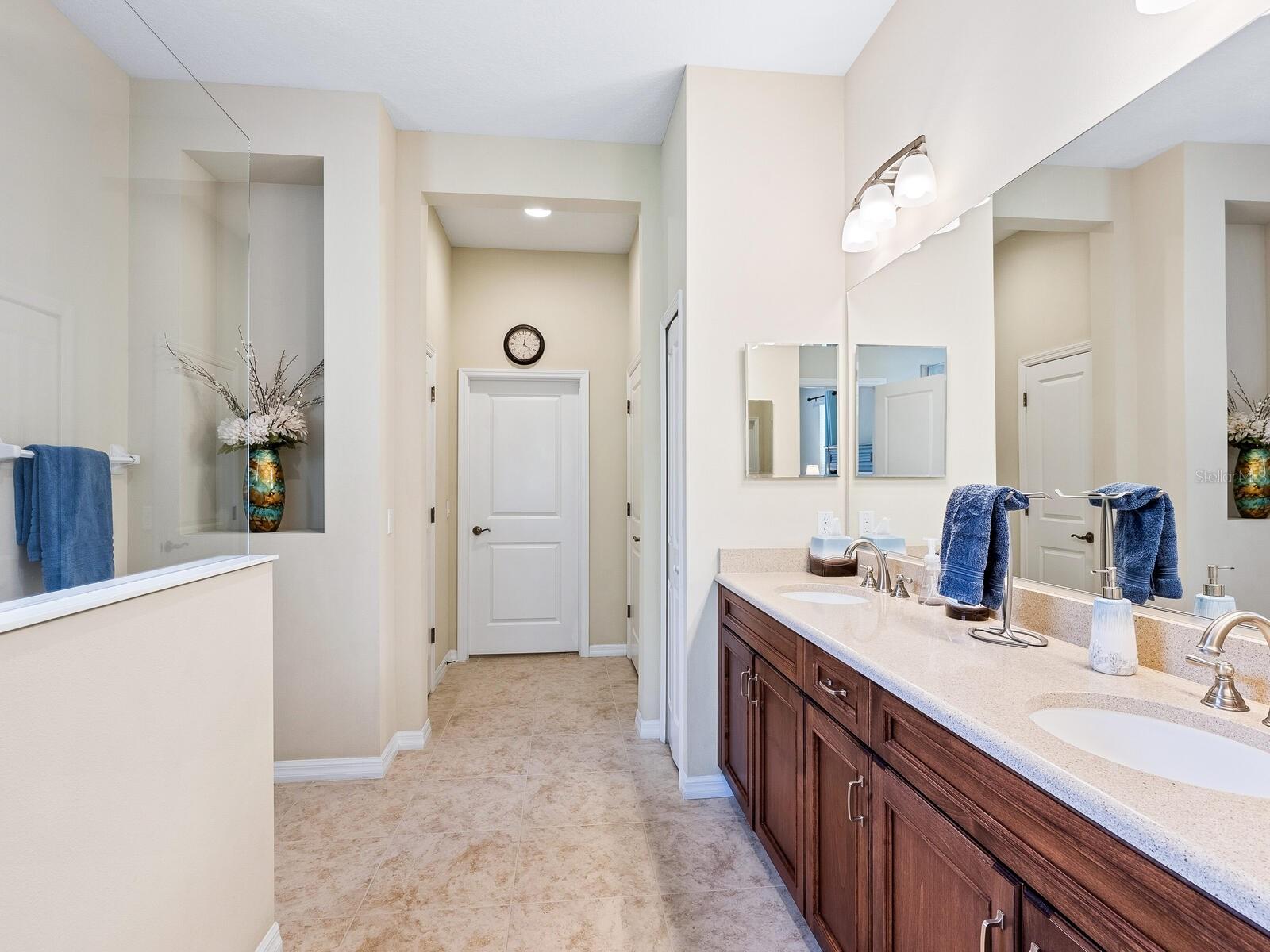 STONE RIDGE AT LAKEWOOD RANCH COUNTRY CLUB - Residential