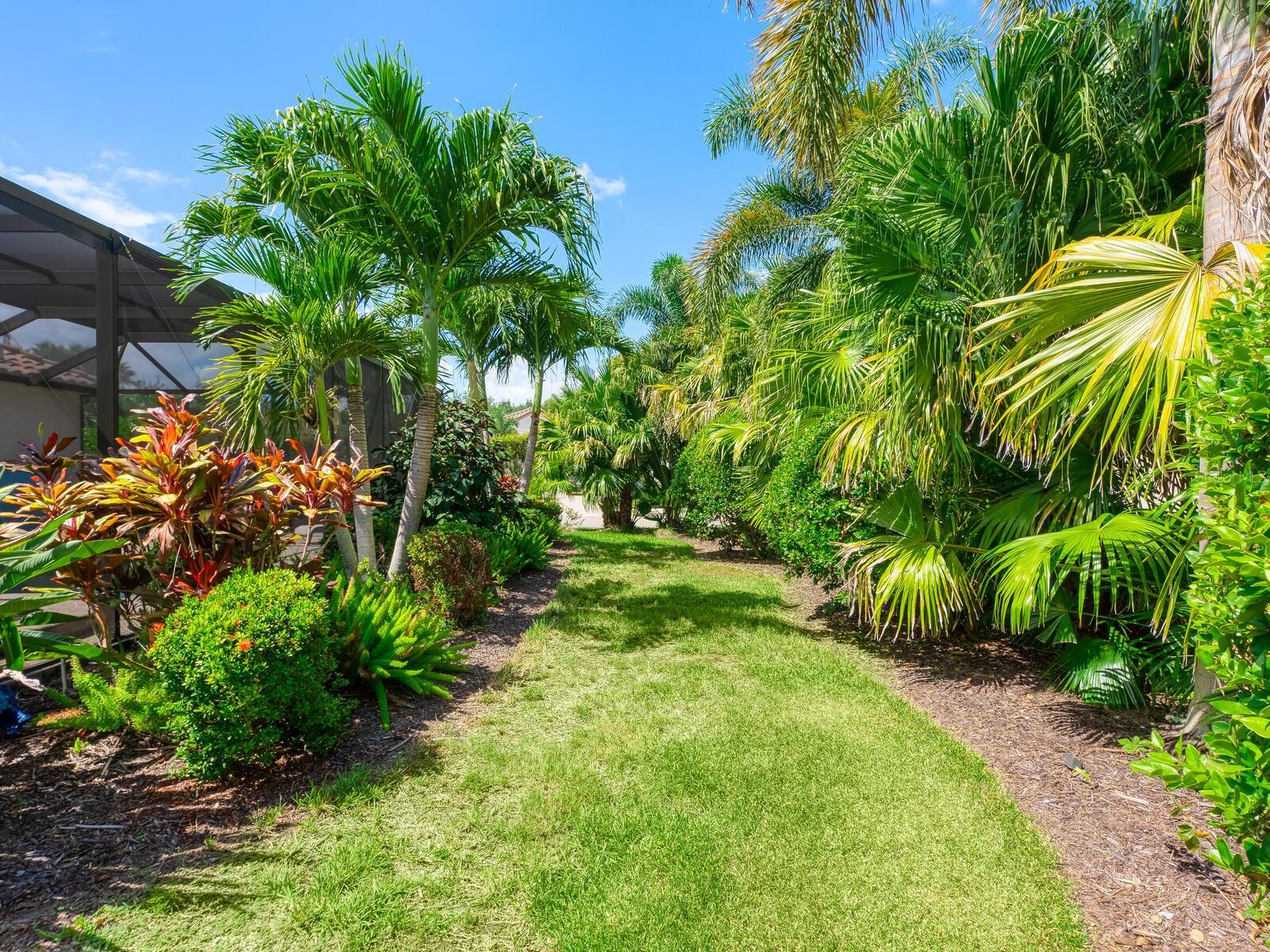 STONE RIDGE AT LAKEWOOD RANCH COUNTRY CLUB - Residential