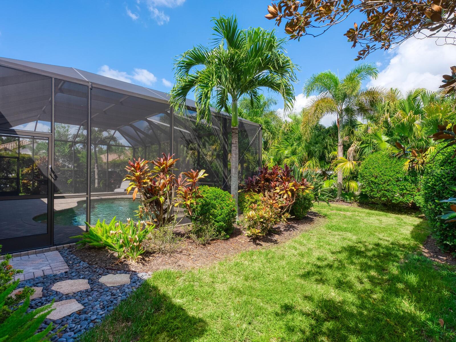 STONE RIDGE AT LAKEWOOD RANCH COUNTRY CLUB - Residential