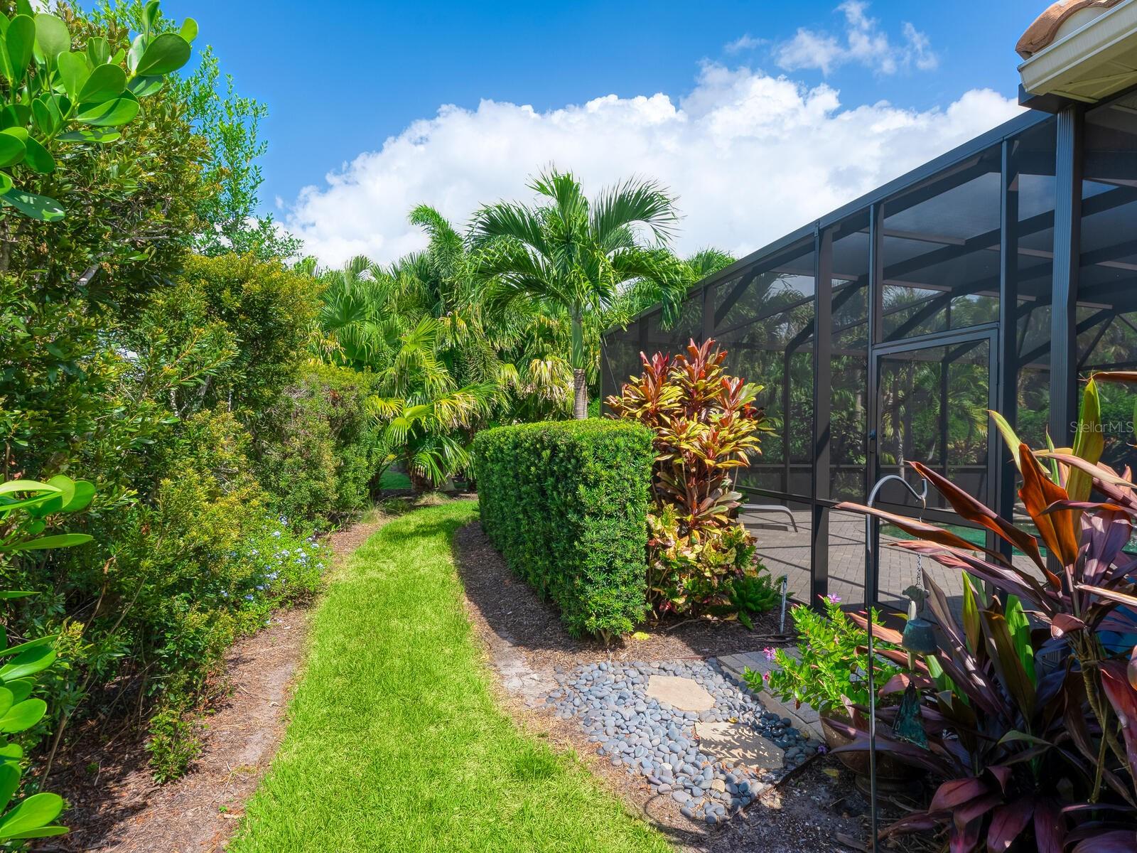 STONE RIDGE AT LAKEWOOD RANCH COUNTRY CLUB - Residential
