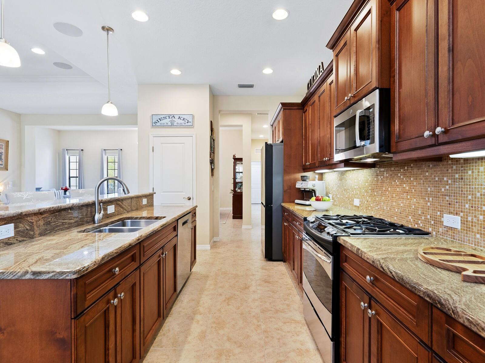 STONE RIDGE AT LAKEWOOD RANCH COUNTRY CLUB - Residential
