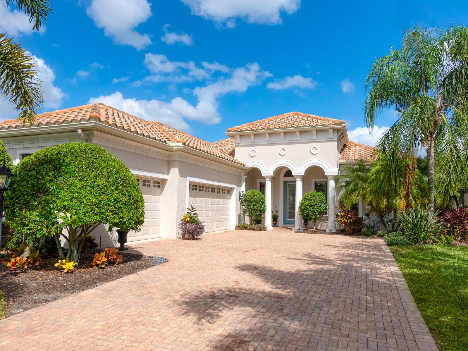 STONE RIDGE AT LAKEWOOD RANCH COUNTRY CLUB - Residential