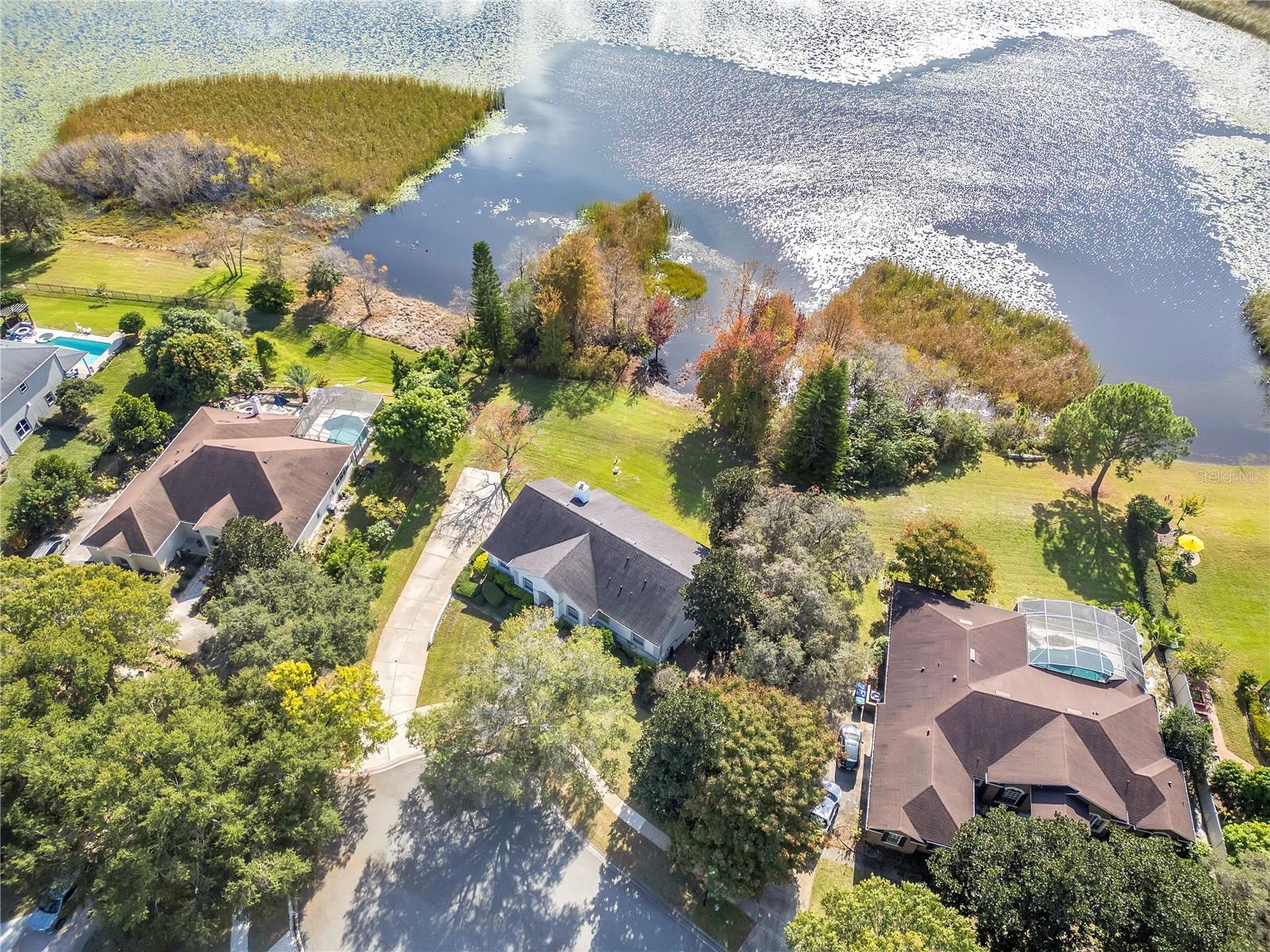 LAKESIDE PLACE - Residential