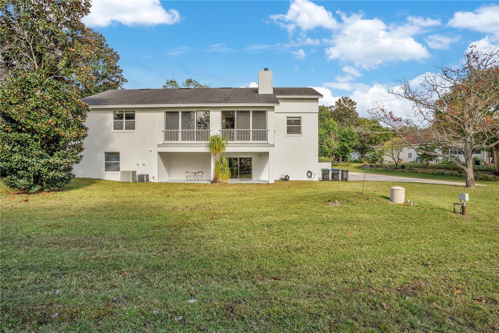 LAKESIDE PLACE - Residential