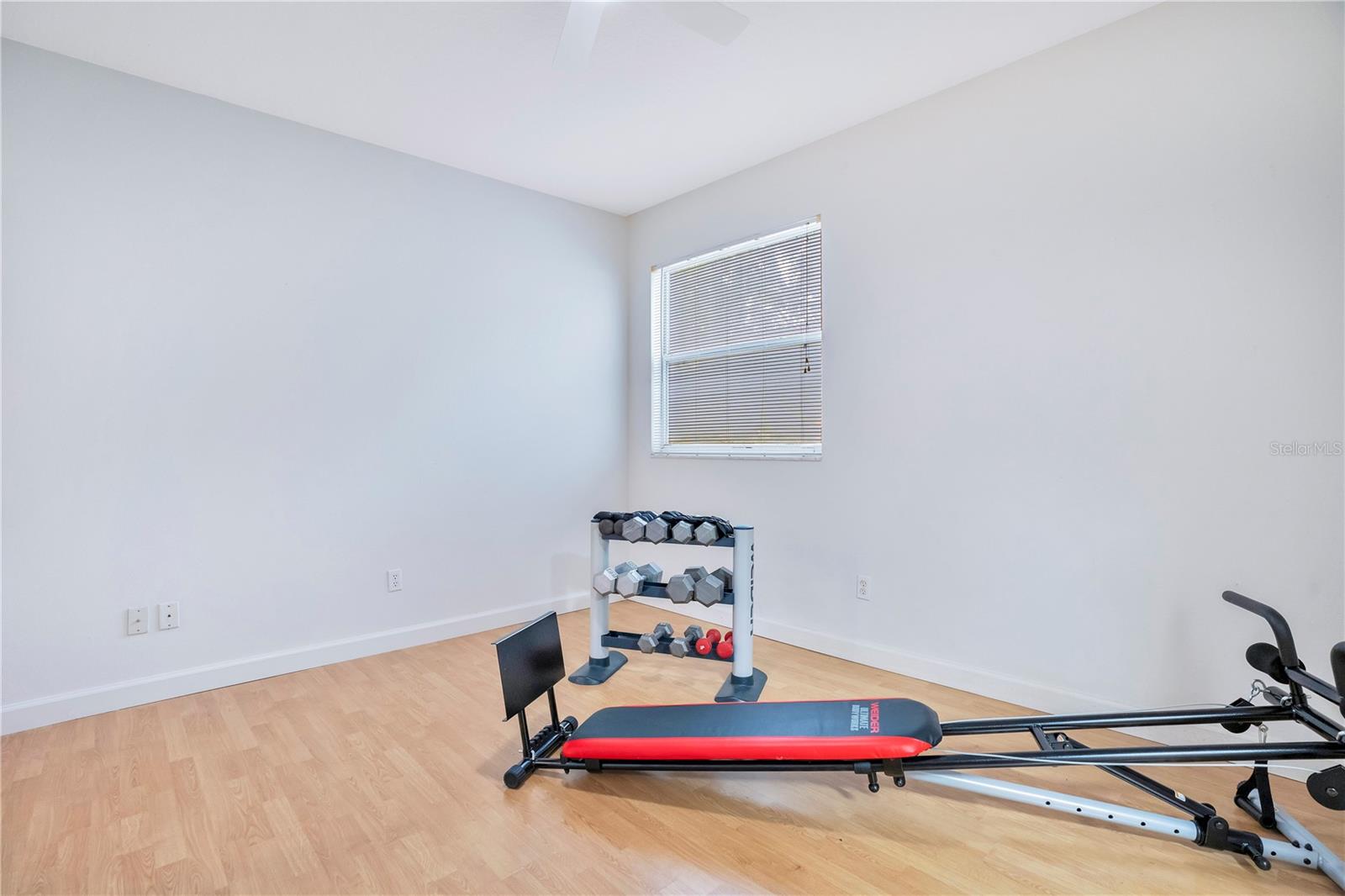 LAKESIDE PLACE - Residential