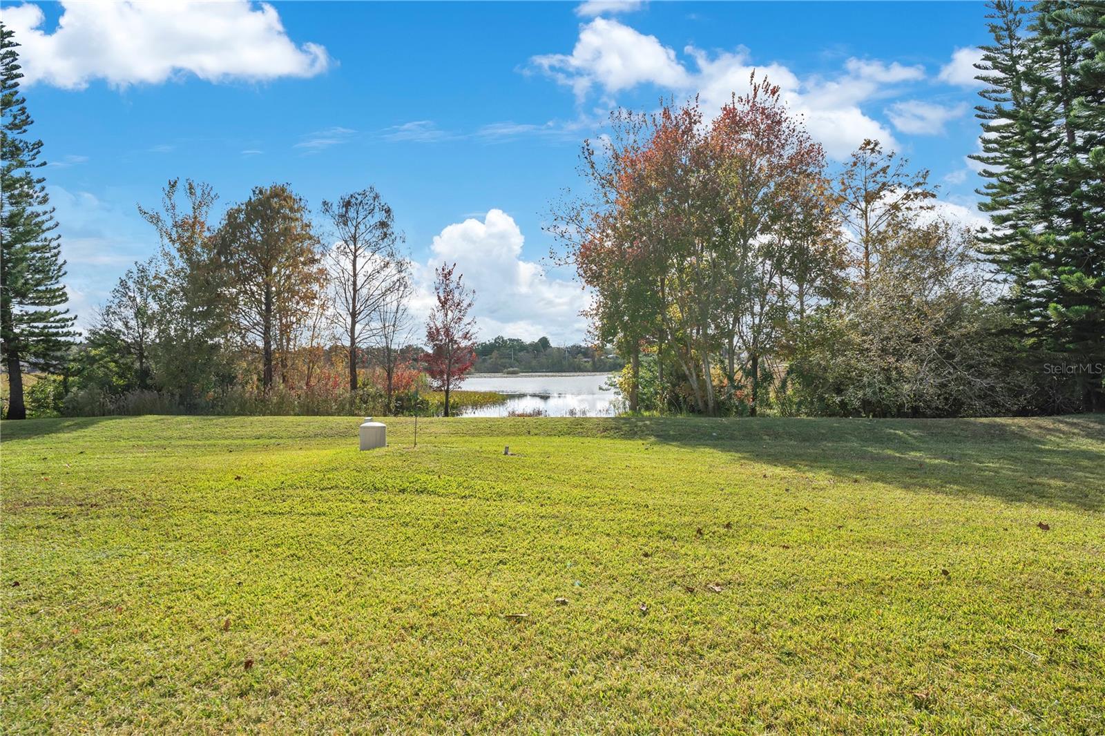 LAKESIDE PLACE - Residential