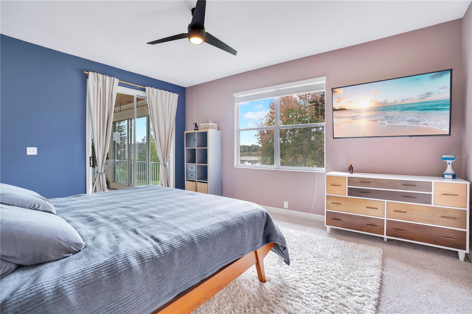 LAKESIDE PLACE - Residential