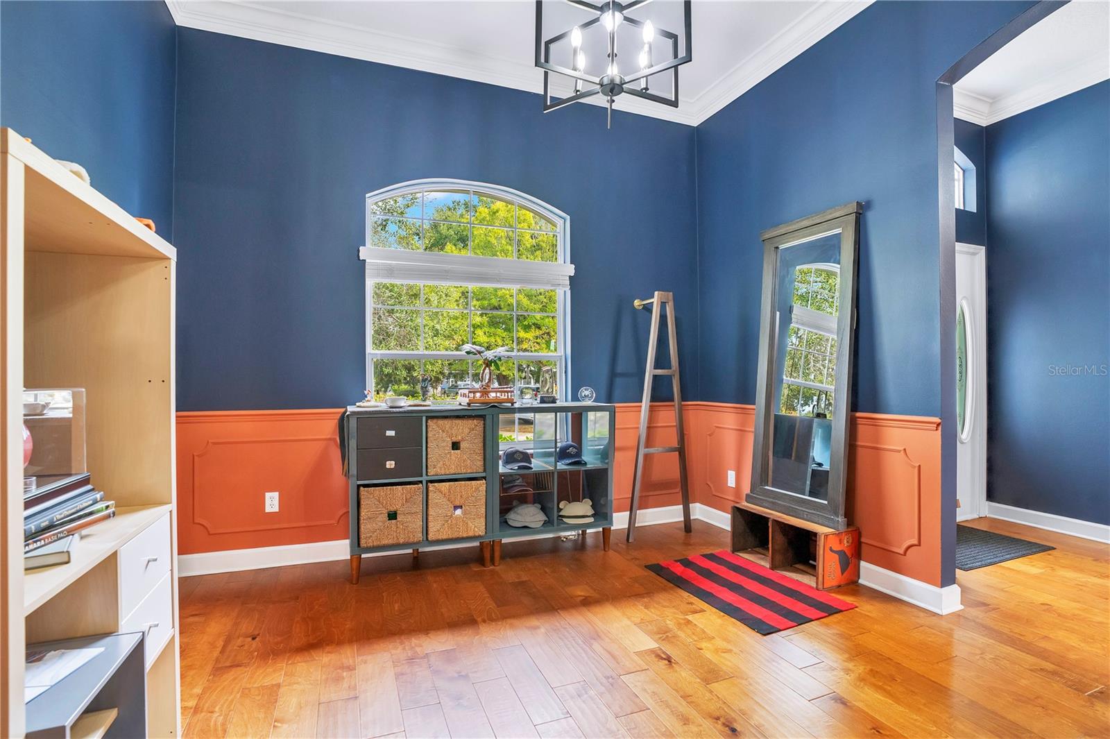 LAKESIDE PLACE - Residential