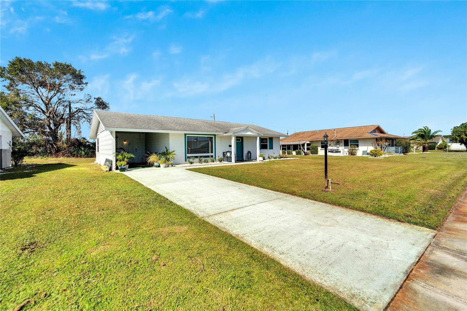 DEL WEBBS SUN CITY FLORIDA UN - Residential Lease