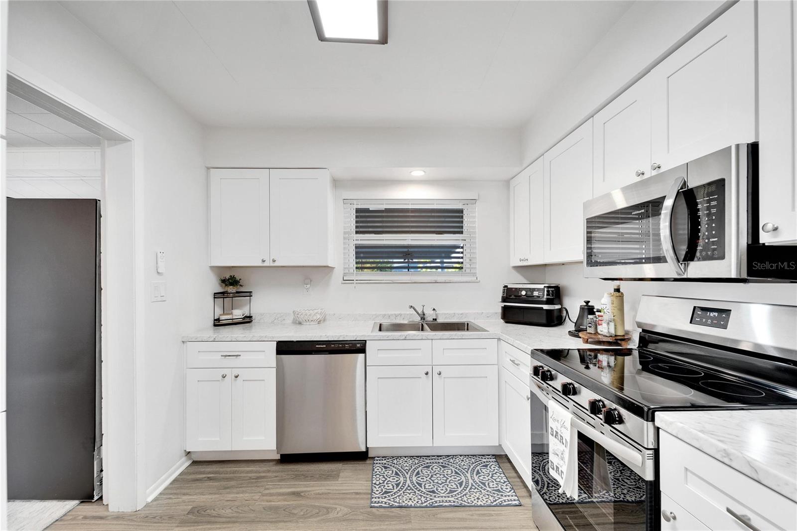 DEL WEBBS SUN CITY FLORIDA UN - Residential Lease