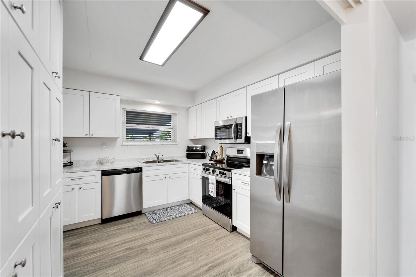 DEL WEBBS SUN CITY FLORIDA UN - Residential Lease